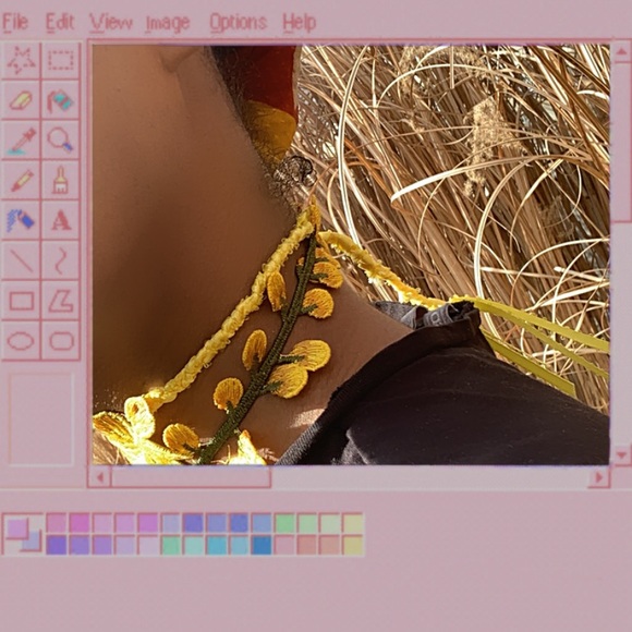 Floral Choker 90s Yellow Flower Cutout Choker - Picture 3 of 9